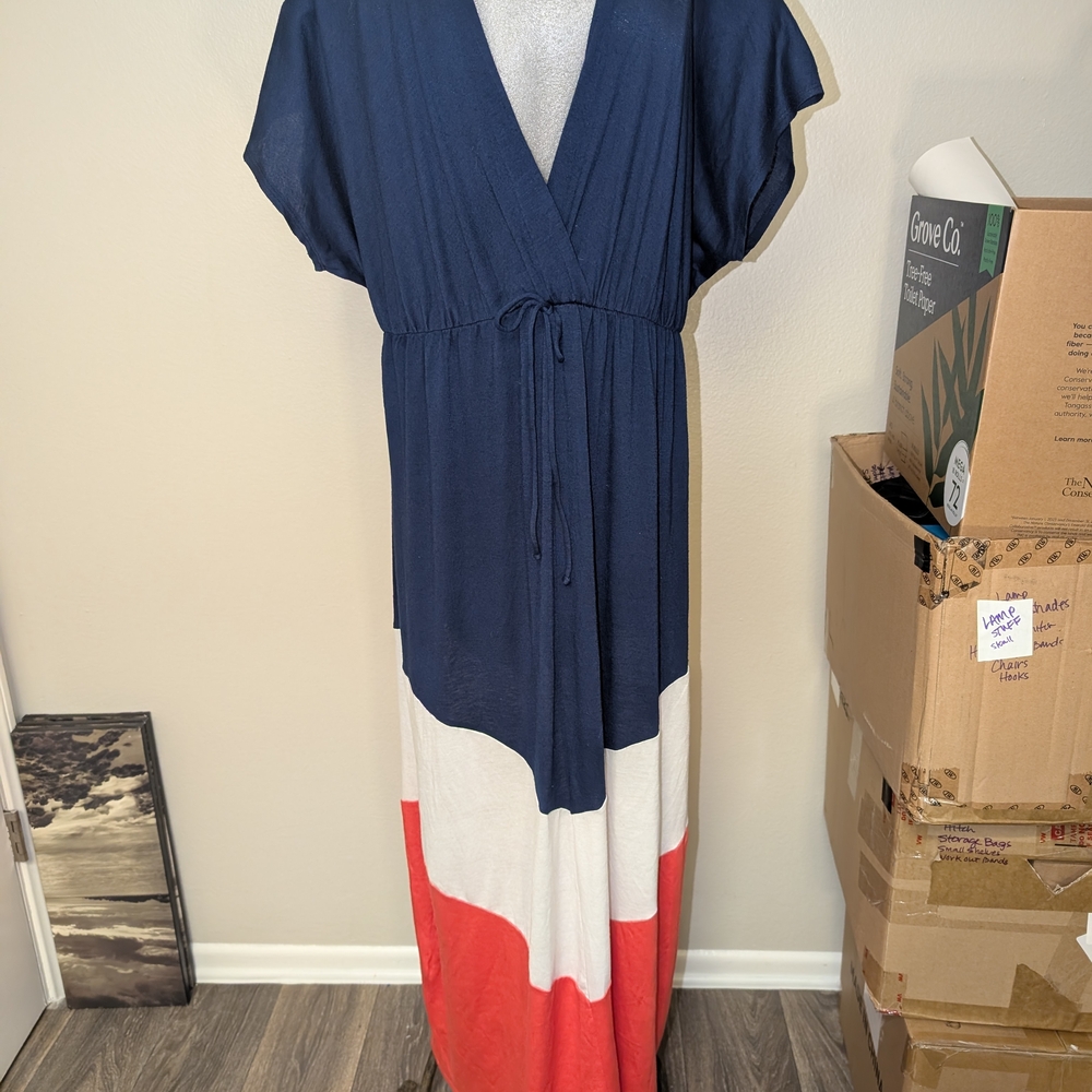 Elegant Navy and Red Maxi Dress